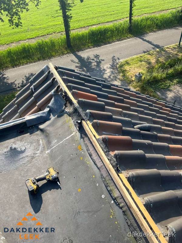 Kosten dakgoot vervangen: werkzaamheden aan dakrand in Leek Kosten dakgoot vervangen: werkzaamheden aan dakrand in Leek